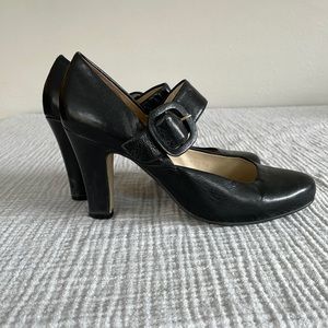 ALL BLACK, black cross strap heels, size 8